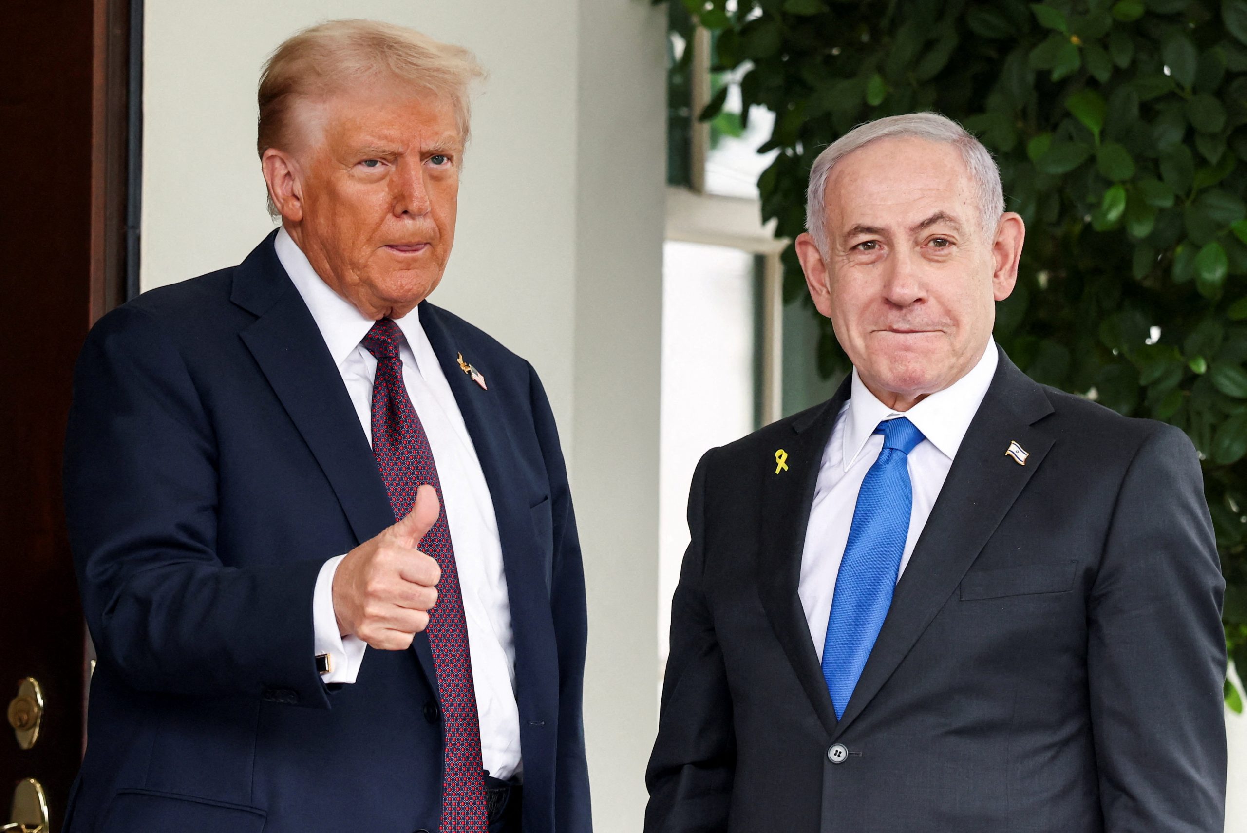 general US President Donald Trump gives a thumbs up as he welcomes Israeli Prime Minister Benjamin Netanyahu at the White House in Washington, DC. File image/Reuters