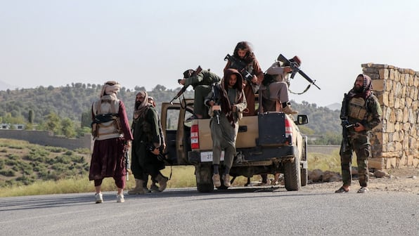 Pakistan army claims 23 of its troops, 200+ Taliban fighters killed in Afghan border clashes