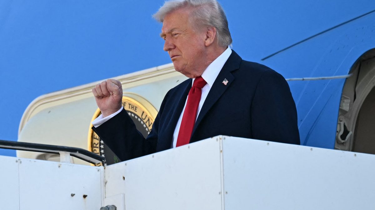 US President Donald Trump gestures as he disembarks from Air Force One upon arrival at Ben Gurion Airport on the outskirts of Lod near Tel Aviv on October 13, 2025, as he travels to Israel and Egypt. Trump is passing through Israel, addressing parliament and meeting with hostage families before heading to Egypt's Sharm El-Sheikh for a major peace summit, where a "document ending the war in the Gaza Strip" is expected to be signed. (Photo by SAUL LOEB / AFP) US President Donald Trump gestures as he disembarks from Air Force One upon arrival at Ben Gurion Airport on the outskirts of Lod near Tel Aviv on October 13, 2025, as he travels to Israel and Egypt. Trump is passing through Israel, addressing parliament and meeting with hostage families before heading to Egypt's Sharm El-Sheikh for a major peace summit, where a "document ending the war in the Gaza Strip" is expected to be signed. (Photo by SAUL LOEB / AFP)