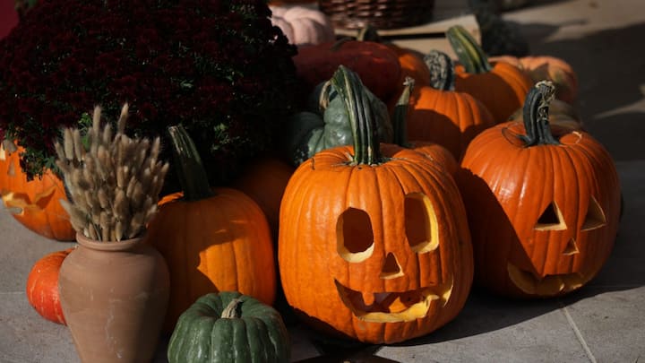 In Graphics | The spooky origins of Halloween