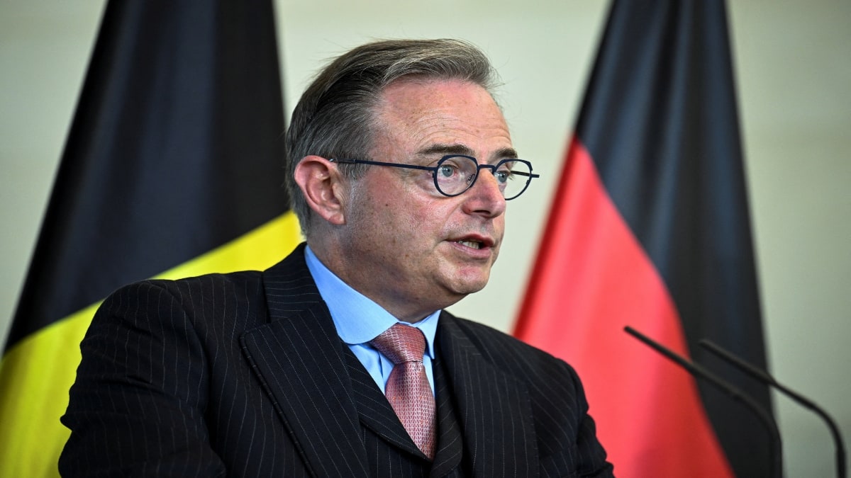 <div>'There's no free money': Belgium warns of risks in using frozen Russian assets for Ukraine</div>