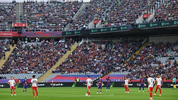 Why Barcelona and Girona players stood still for 15 seconds despite kick-off in La Liga match