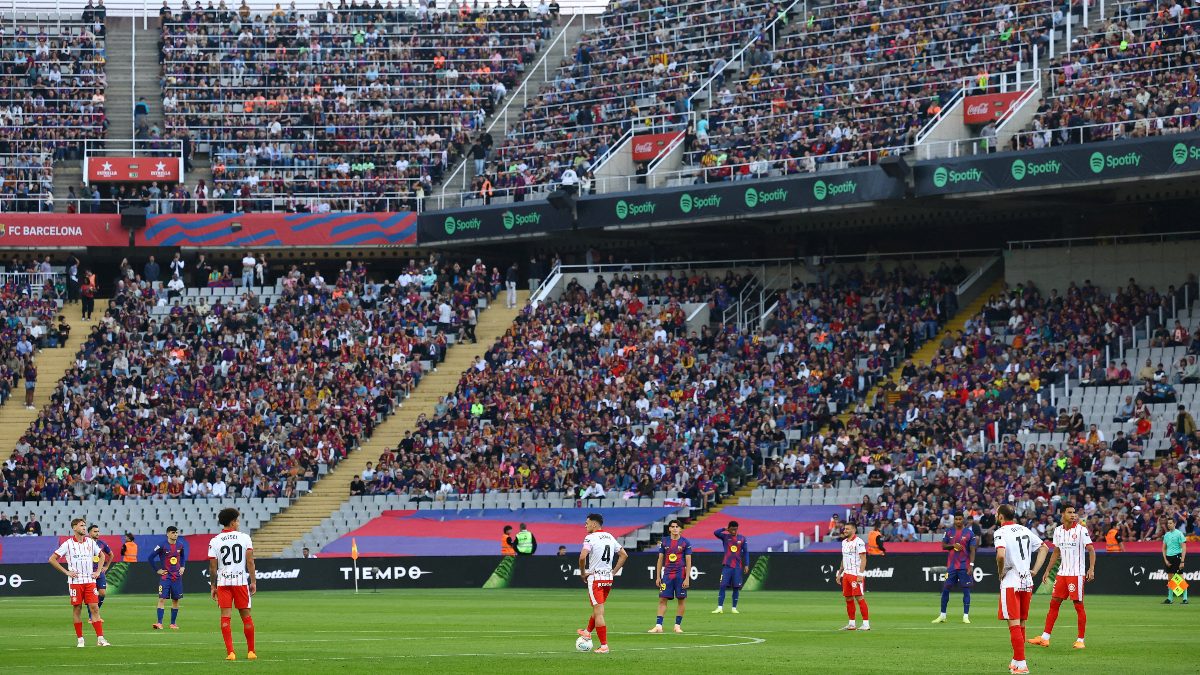 Why Barcelona and Girona players stood still for 15 seconds despite kick-off in La Liga match Why Barcelona and Girona players stood still for 15 seconds despite kick-off in La Liga match