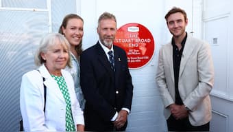 Former cricketer Chris Broad with his son Stuart Broad. Image: Reuters