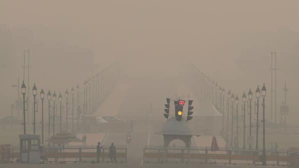 Is Delhi’s AQI 400 or 2000? Why the two different readings are both right