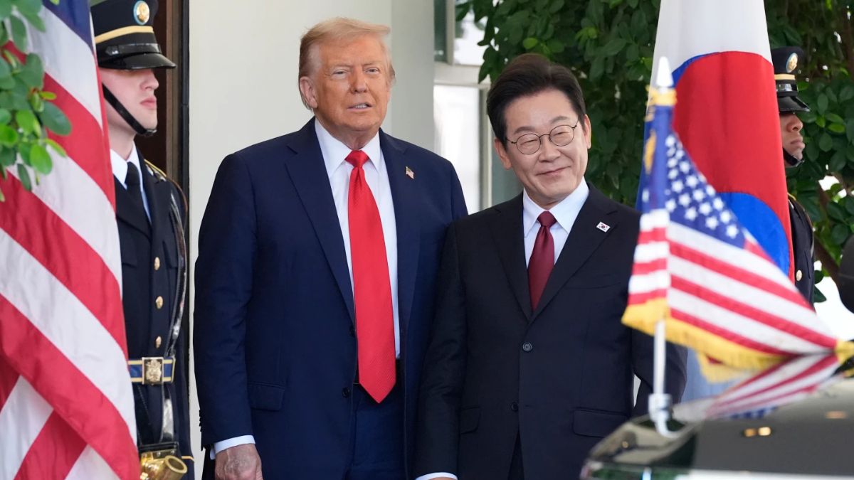 Trump in Seoul: US and South Korea sign AI deal — to secure edge over China Trump in Seoul: US and South Korea sign AI deal — to secure edge over China