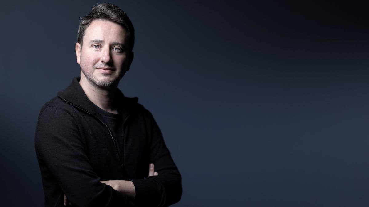 As France battles debt crisis, a ‘rockstar’ economist polarises nation’s politics