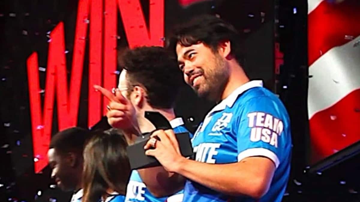 <div>Hikaru slammed for throwing chess piece after beating Gukesh in 'Checkmate' event: 'What an arrogant clown'</div>