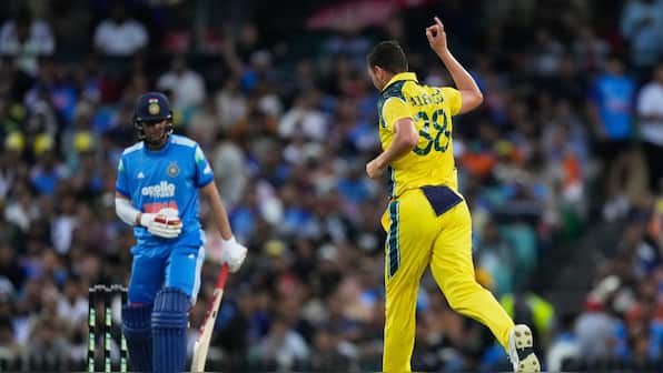 Hazlewood breathes fire once again as Indian batters commit hara-kiri in 2nd T20 against Australia at MCG