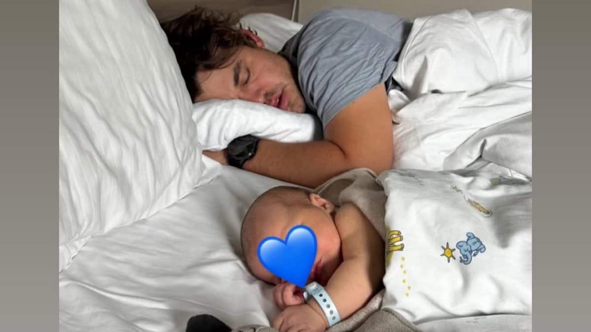 <div>Magnus Carlsen becomes father for first time; FIDE makes funny congratulatory tweet: 'Carlsen has great...'</div>