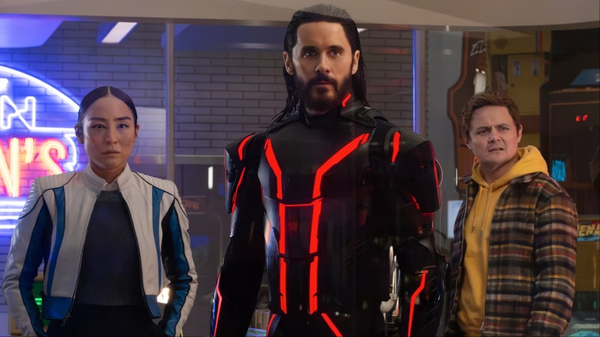 'Tron: Ares' Movie Review: Jared Leto starrer sci-fi actioner is a visual spectacle but lacks depth & emotion 'Tron: Ares' Movie Review: Jared Leto starrer sci-fi actioner is a visual spectacle but lacks depth & emotion