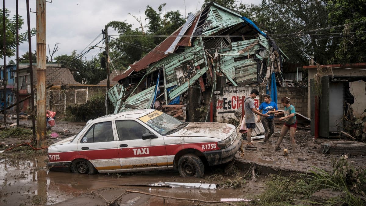 Floods wreak havoc in Mexico; over 60 dead