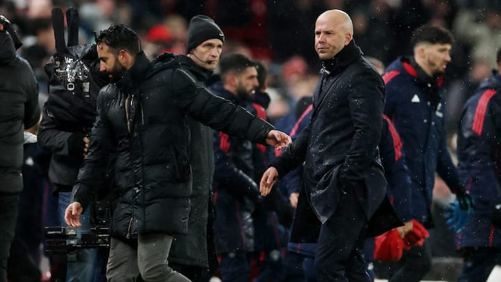 Man United manager Amorim hits back at Liverpool’s Arne slot with no-nonsense verdict: ‘I don’t need anyone…’ Man United manager Amorim hits back at Liverpool’s Arne slot with no-nonsense verdict: ‘I don’t need anyone…’