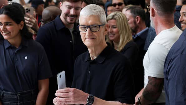 Is Tim Cook preparing to leave Apple? Who could succeed the tech CEO?