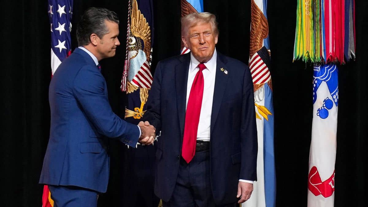 Does Donald Trump really have the power to fire military leaders?