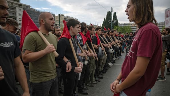 ‘Modern slavery’: Greek workers stage massive strike against 13-hour workday plans