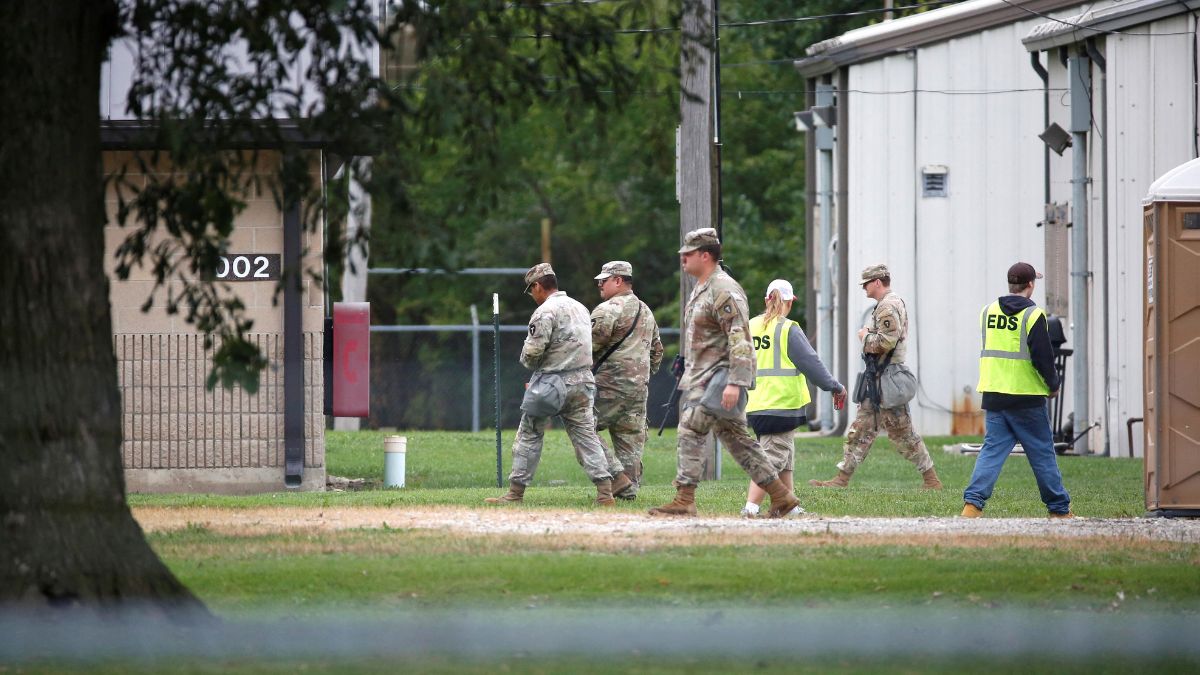 200 Texas National Guard troops arrive in Chicago as Trump ramps up crackdown