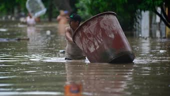 The heavy rains that occurred on October 9, 2025, in Mexico caused two deaths, as well as flooded homes, landslides, and overflowing rivers in various parts of the country, the Mexican government reported on Friday. AFP