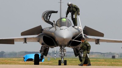 An Indian Air Force pilot gets out of a Rafale fighter jet. Representational image/Reuters