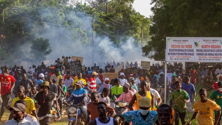 Deadly clashes in Douala, Cameroon, leave four dead as opposition protests defy government ban Deadly clashes in Douala, Cameroon, leave four dead as opposition protests defy government ban