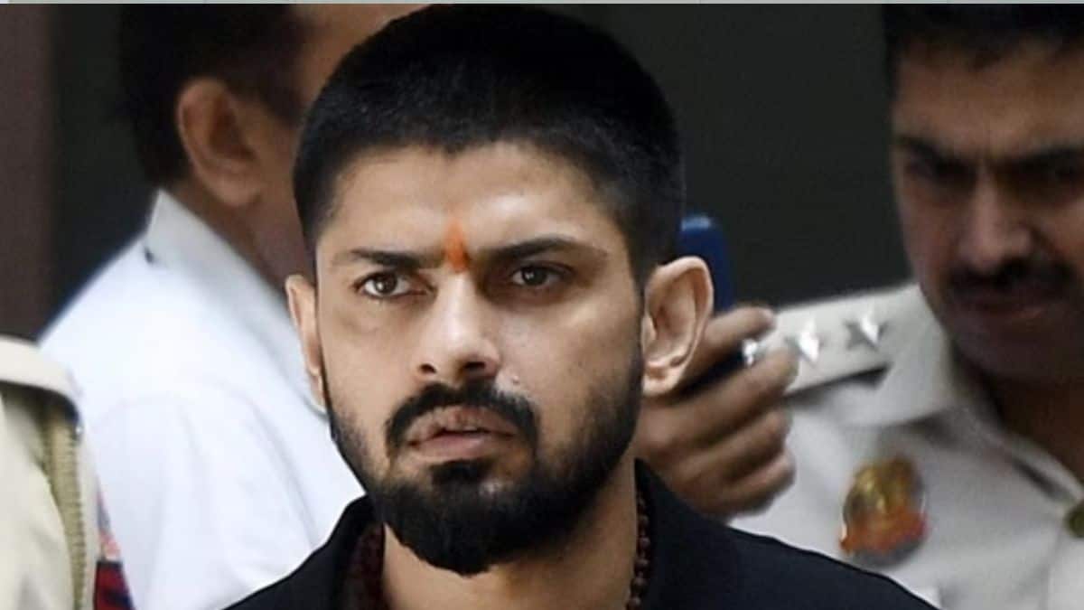 Shots fired at lawyer linked to gangster Lawrence Bishnoi’s legal team in Delhi