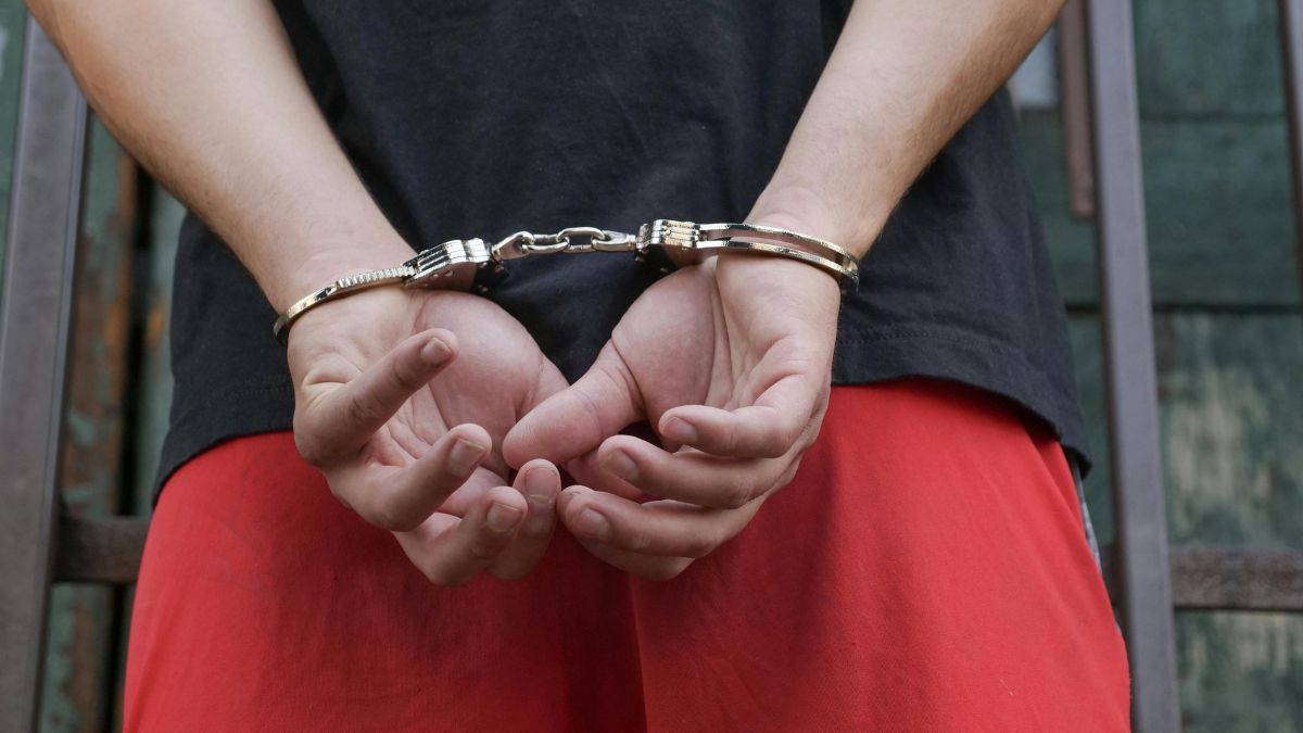 Miranda was struck from behind, handcuffed, and taken in an unmarked vehicle to Portland’s ICE facility, where he was held for hours before being returned to his workplace. (Representational Image: Pexel)
Miranda was struck from behind, handcuffed, and taken in an unmarked vehicle to Portland’s ICE facility, where he was held for hours before being returned to his workplace. (Representational Image: Pexel)