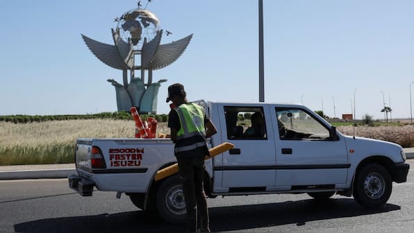 3 Qatari diplomats heading to Gaza peace talks were killed in a car accident after their vehicle overturned in Sharm El-Sheikh, Egypt