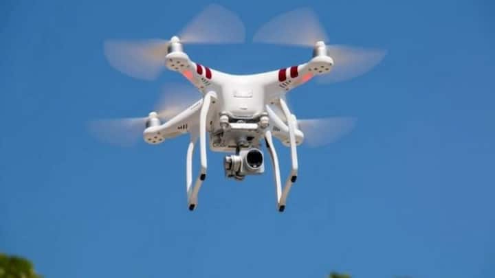 Pakistan’s dirty game on Punjab border: ISI-backed drones sense jamming by India, scoot back after detection Pakistan’s dirty game on Punjab border: ISI-backed drones sense jamming by India, scoot back after detection