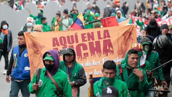 Protesters attack US embassy in Bogota with arrows and explosives, injuring 4 Colombian police officers