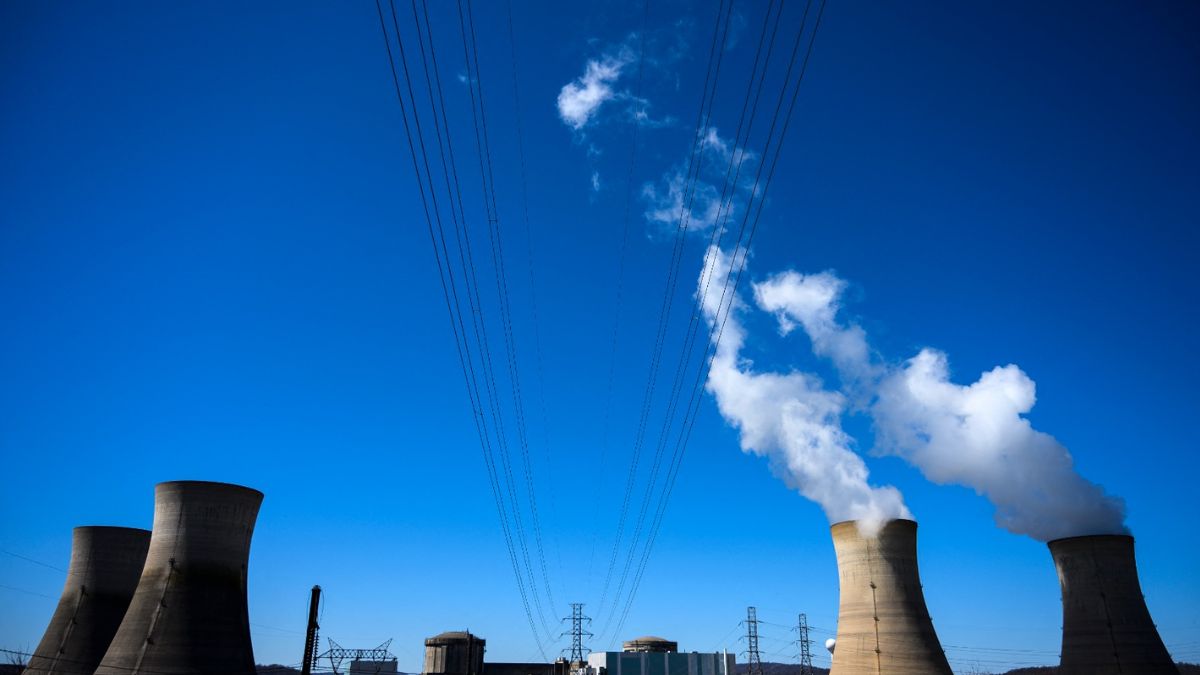 Government shutdown hits US nuclear workforce, 1400 employees issued furlough notices Government shutdown hits US nuclear workforce, 1400 employees issued furlough notices