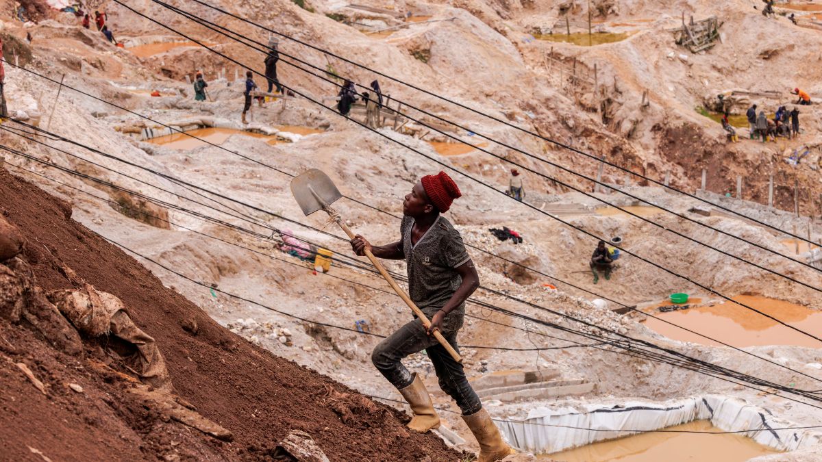 Venezuela sits on vast but underutilised gold and mineral reserves Venezuela sits on vast but underutilised gold and mineral reserves