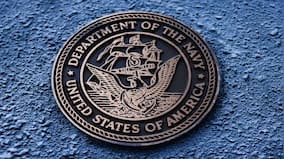 US Navy helicopter, fighter jet crash in South China Sea, probe underway