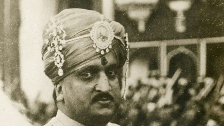 History Today: When Maharaja Hari Singh of Jammu and Kashmir sent Instrument of Accession to India History Today: When Maharaja Hari Singh of Jammu and Kashmir sent Instrument of Accession to India