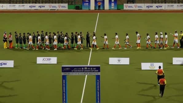 India, Pakistan hockey players shake hands despite boycott in other sports