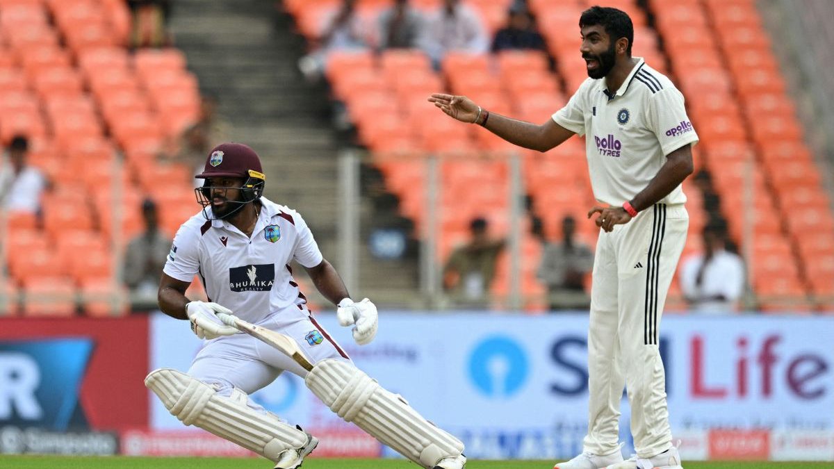 India vs West Indies 1st Test LIVE Score, Day 1: Siraj on fire as he strikes thrice on return India vs West Indies 1st Test LIVE Score, Day 1: Siraj on fire as he strikes thrice on return
