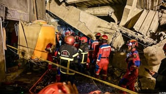 Rescuers in Sidoarjo are battling both time and the dangerous conditions left behind by the school collapse as they search for survivors. More than 300 personnel are on site, working around the clock, but progress has been slow and extremely risky. AFP