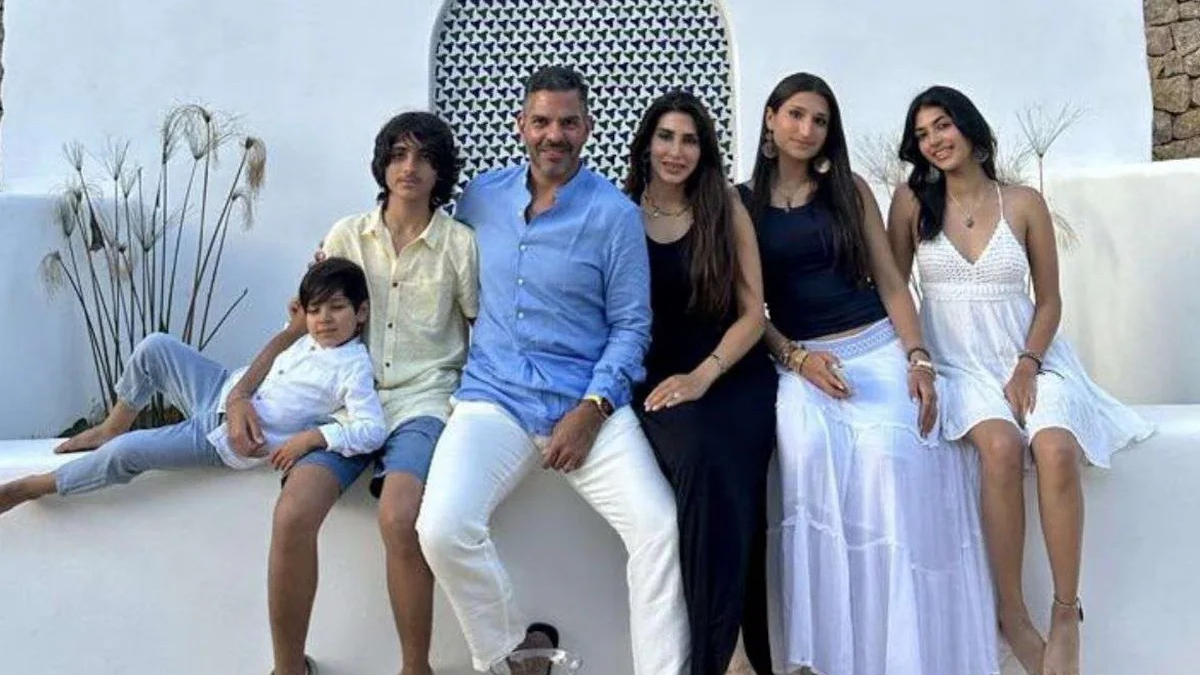 Karisma Kapoor and Sunjay Kapur’s children allege forged digital trail and manufactured documents amid Rs 30,000 crore inheritance battle Karisma Kapoor and Sunjay Kapur’s children allege forged digital trail and manufactured documents amid Rs 30,000 crore inheritance battle