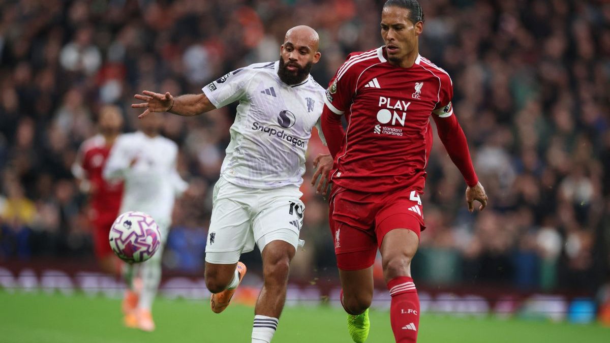 Imekuaje tena Salah na Isak Liverpool: Kipigo 2-1 dhidi ya Man united 6 Imekuaje tena Salah na Isak Liverpool | sportsleo.co.tz