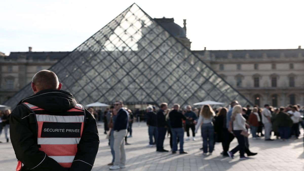 French jewellery store loses $1.2 million in theft weeks after Louvre robbery