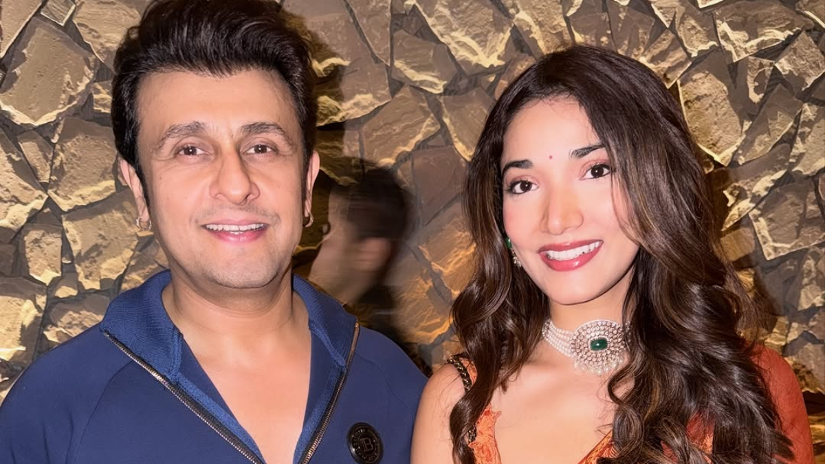 '12th Fail' star Medha Shankr takes a trip down memory lane of attending Sonu Nigam's concert at the age of 11: 'Couldn't hold back tears and...' '12th Fail' star Medha Shankr takes a trip down memory lane of attending Sonu Nigam's concert at the age of 11: 'Couldn't hold back tears and...'