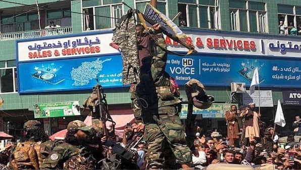 How Afghanistan Taliban displayed pants of Pakistani soldiers, leaving them red-faced