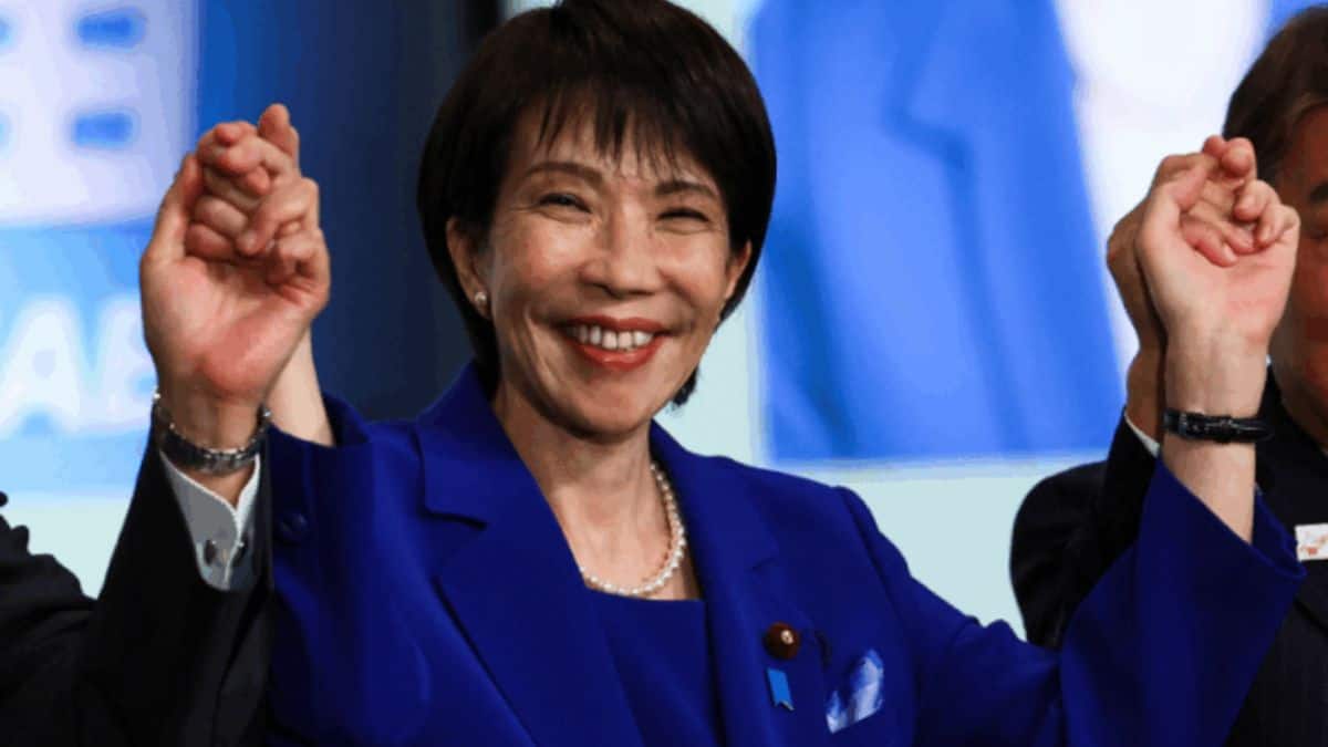 <div>From heavy metal drummer to Japan's first female PM in waiting: The rise of Sanae Takaichi</div>