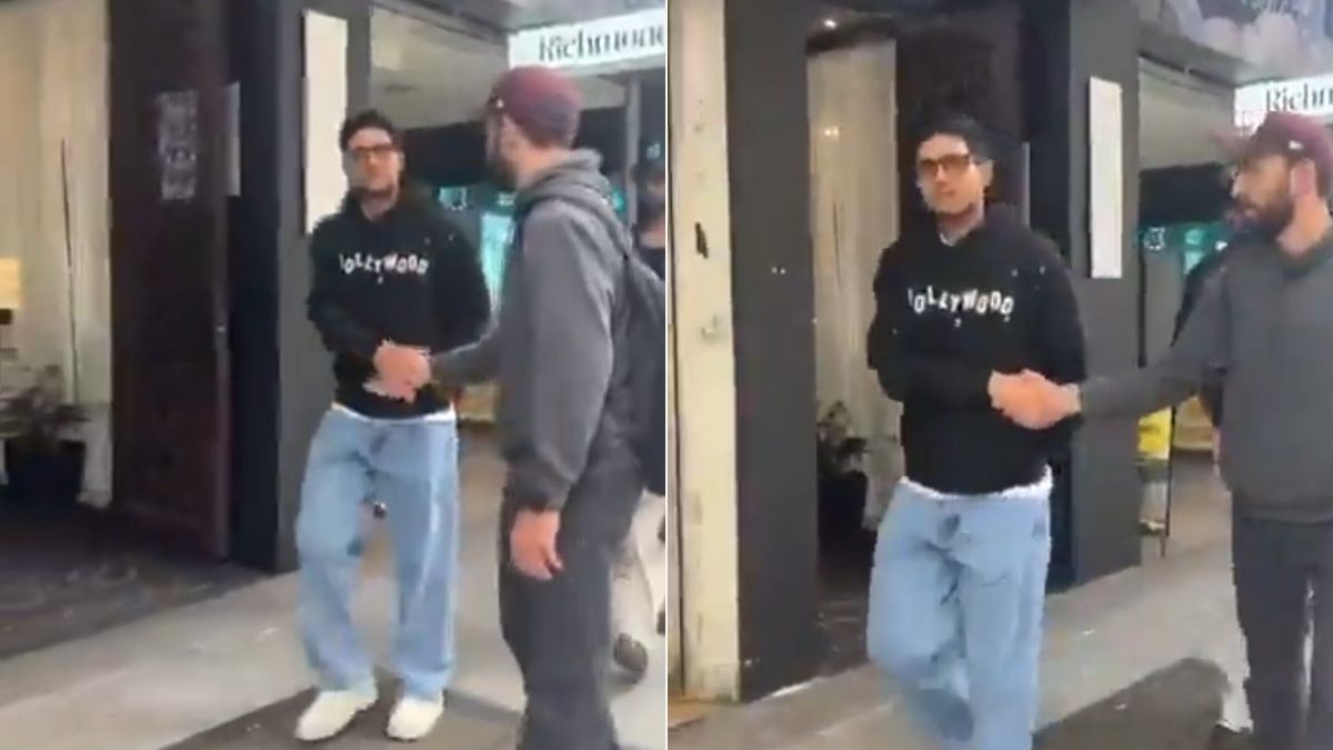 Shubman Gill shakes hands with Pakistani fan who taunts him with 'Pakistan Zindabad' slogan – WATCH Shubman Gill shakes hands with Pakistani fan who taunts him with 'Pakistan Zindabad' slogan – WATCH