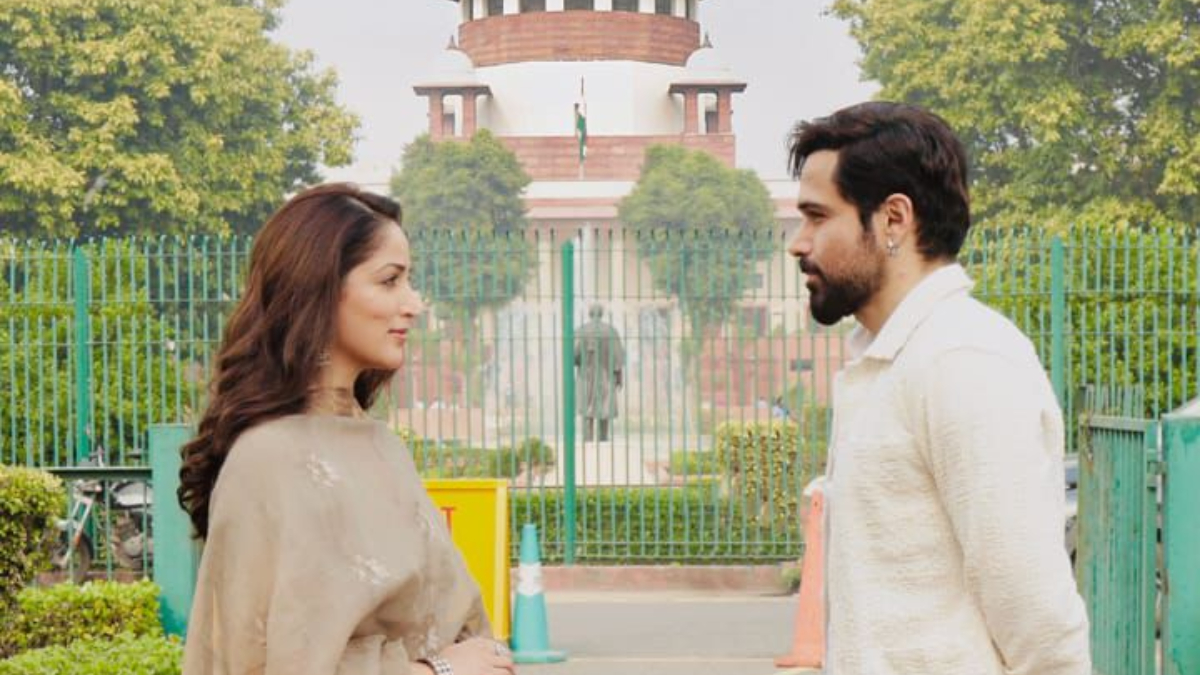 Emraan Hashmi and Yami Gautam recreate 'HAQ' poster in front of the Supreme Court, actor says 'It wasn't just a visual moment but...' Emraan Hashmi and Yami Gautam recreate 'HAQ' poster in front of the Supreme Court, actor says 'It wasn't just a visual moment but...'