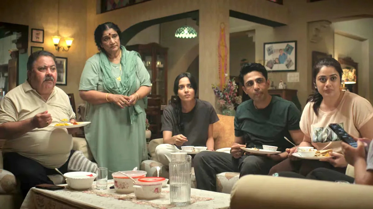Pankaj Tripathi's 'Perfect Family' Web-series Review: Manoj Pahwa and Gulshan Devaiah shine in this innocuous, imperfect show Pankaj Tripathi's 'Perfect Family' Web-series Review: Manoj Pahwa and Gulshan Devaiah shine in this innocuous, imperfect show