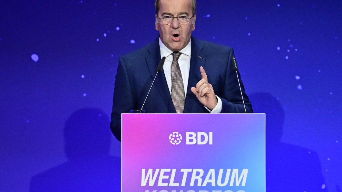 UK, Germany warn Russia is menacing their satellites. Here’s why it matters UK, Germany warn Russia is menacing their satellites. Here’s why it matters