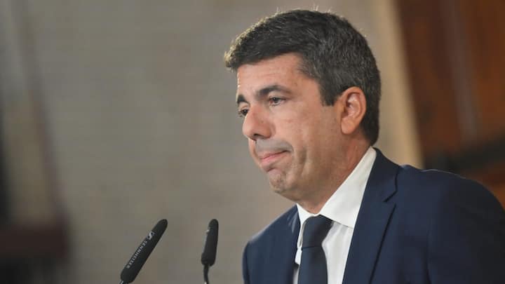 Valencia President Carlos Mazón steps down after mismanagement of deadly floods Valencia President Carlos Mazón steps down after mismanagement of deadly floods