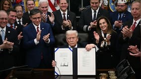 Longest shutdown in US history ends, Trump signs bill to reopen govt