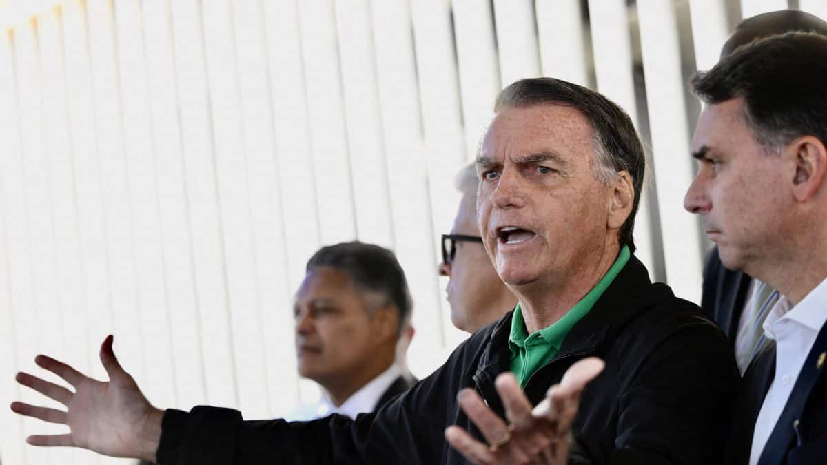 Brazil: Bolsonaro admits to tampering with ankle tracker ‘out of curiosity’