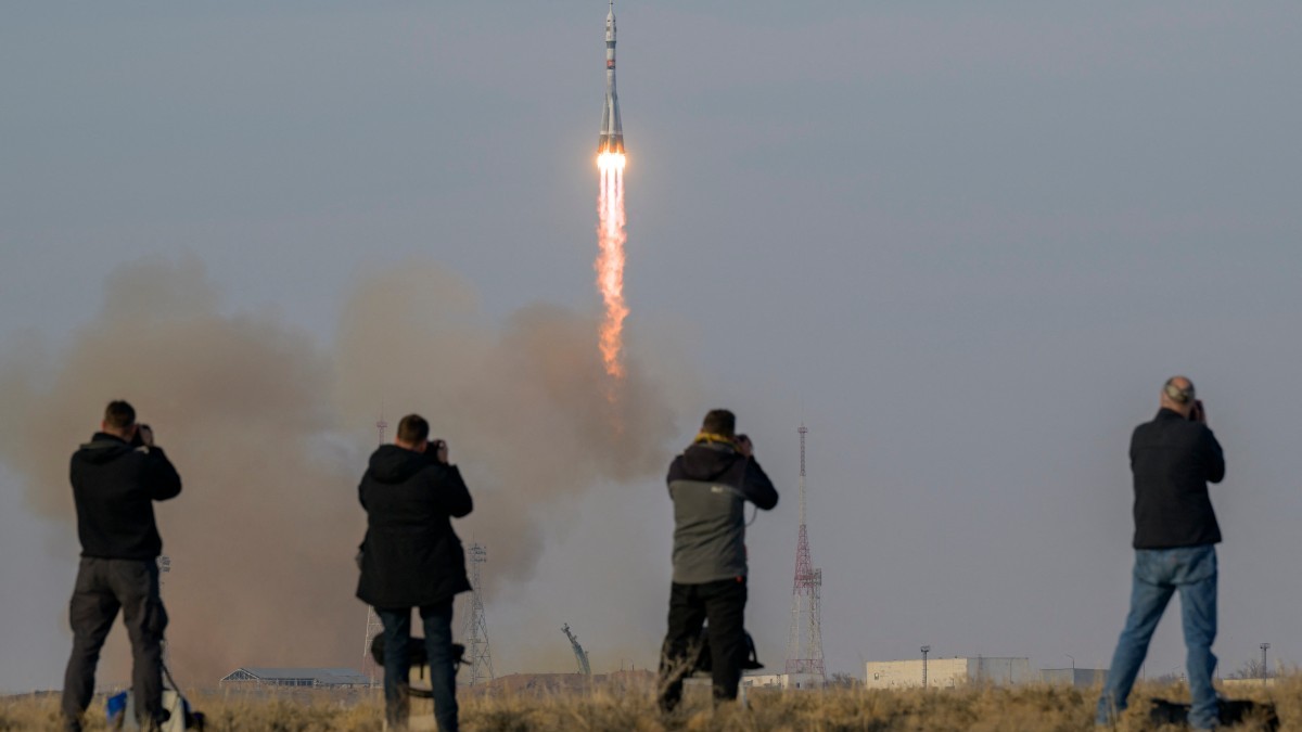 Russian launchpad damages following joint launch with US Russian launchpad damages following joint launch with US
